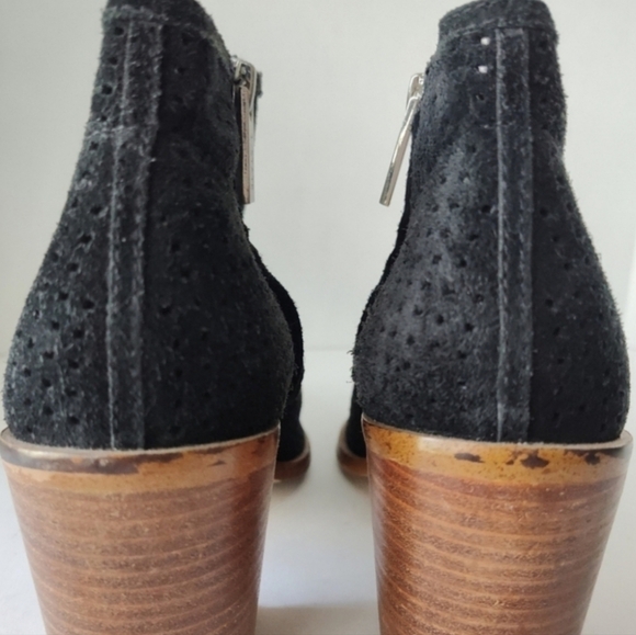 1. State Nordstrom Black Suede Ankle Boots Size 7.5 - Picture 3 of 6